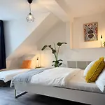 Neu - Gemuetliches Apartment, Gruppen, Zentral エアフルト